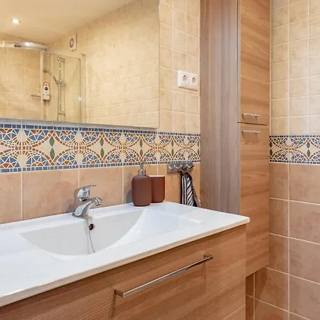 3 Bedroom Close To The Benalmádena