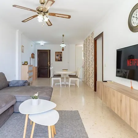 3 Bedroom Close To The Apartment